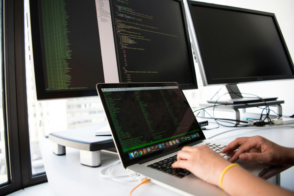 佩德雷羅爾炮轟阿韋洛亞：啟用姆巴佩險讓皇馬丟掉聯(lián)賽冠軍！:路華能源科技（保山）有限公司是什么